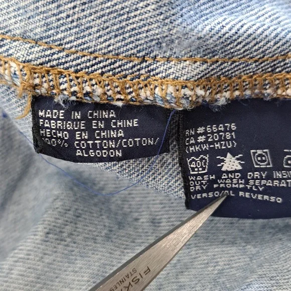 Destroyed Tommy Jean Jacket Size XL - Picture 12 of 17